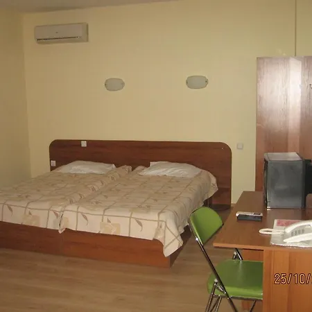 Elica Отель 3*